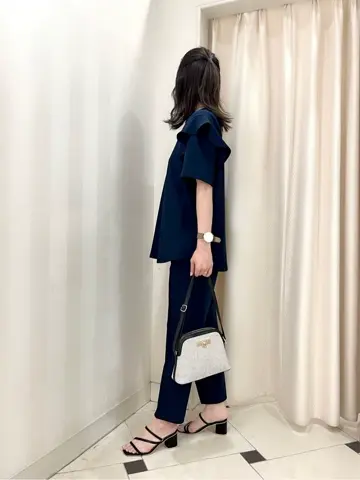 組曲 金井 コーディネート画像