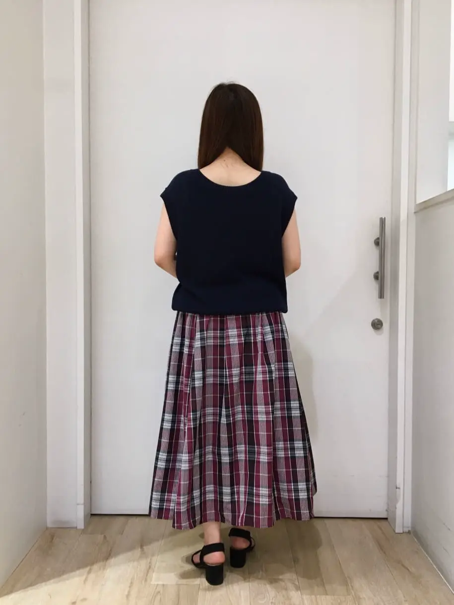 組曲 スタッフ コーディネート画像