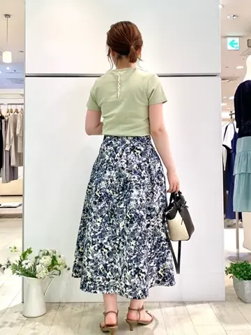 組曲 石井 コーディネート画像