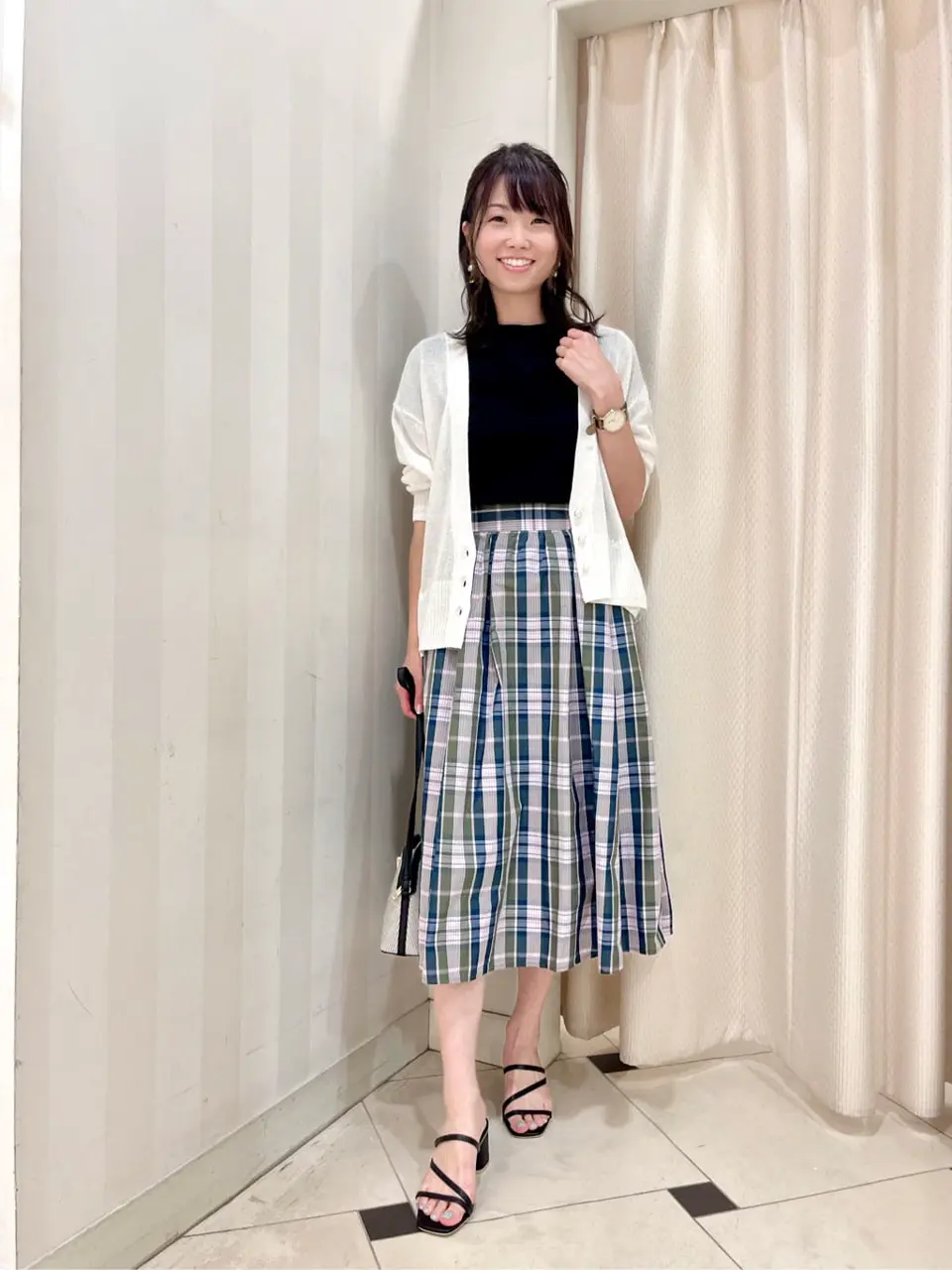 組曲 金井 コーディネート画像