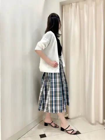 組曲 金井 コーディネート画像