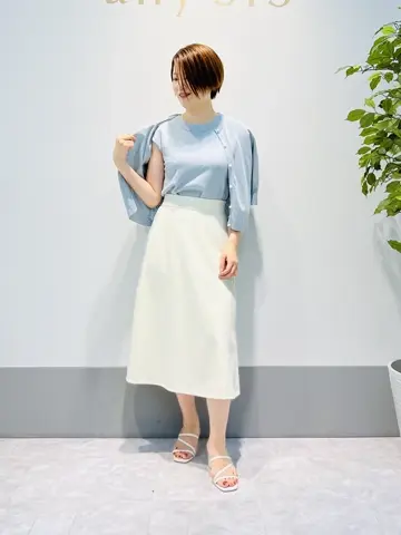 組曲 岡本 コーディネート画像