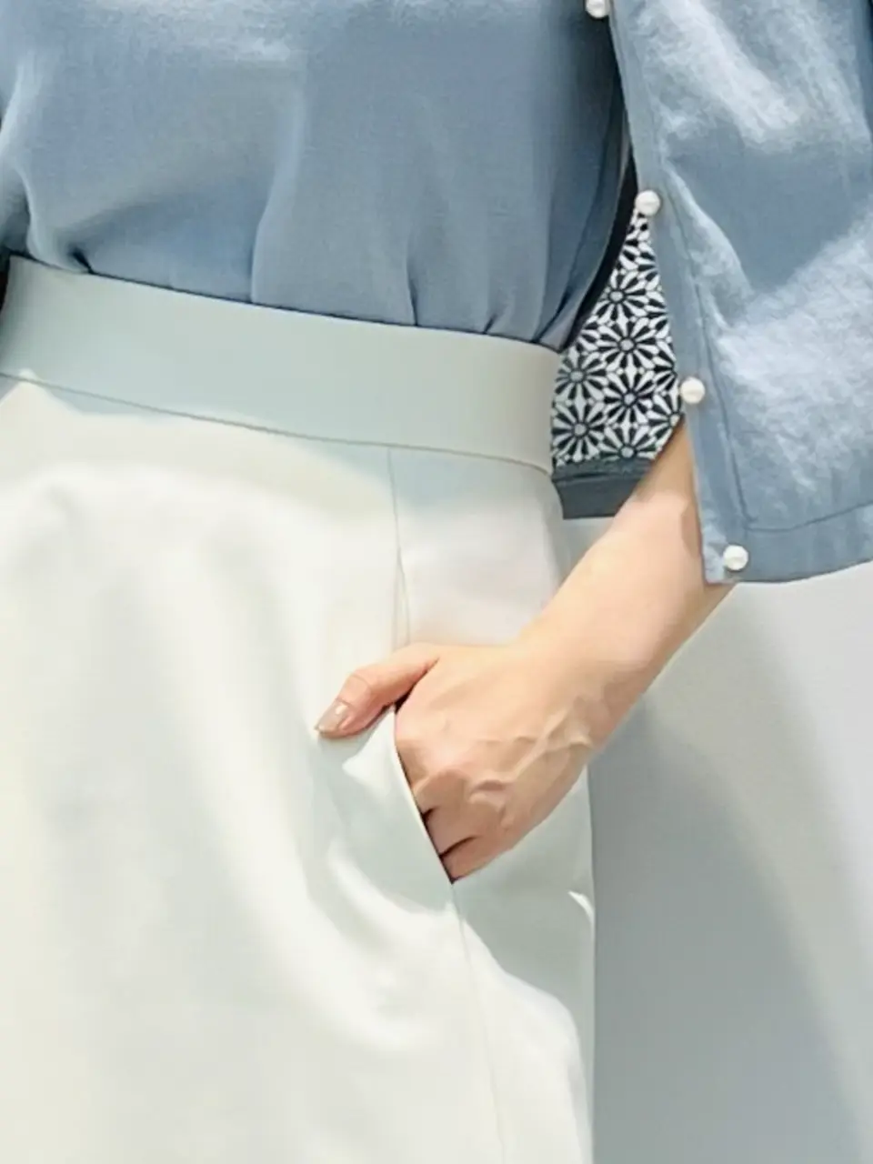 組曲 岡本 コーディネート画像