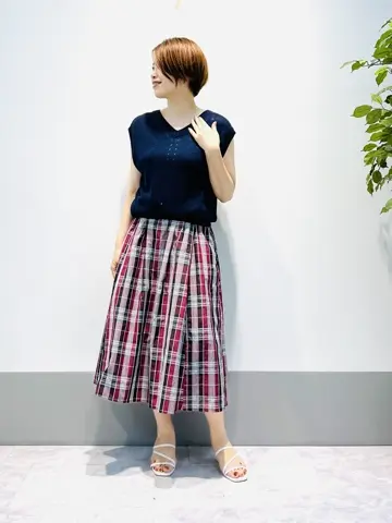 組曲 岡本 コーディネート画像