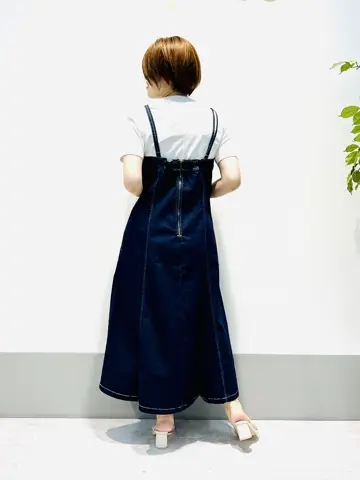 組曲 岡本 コーディネート画像