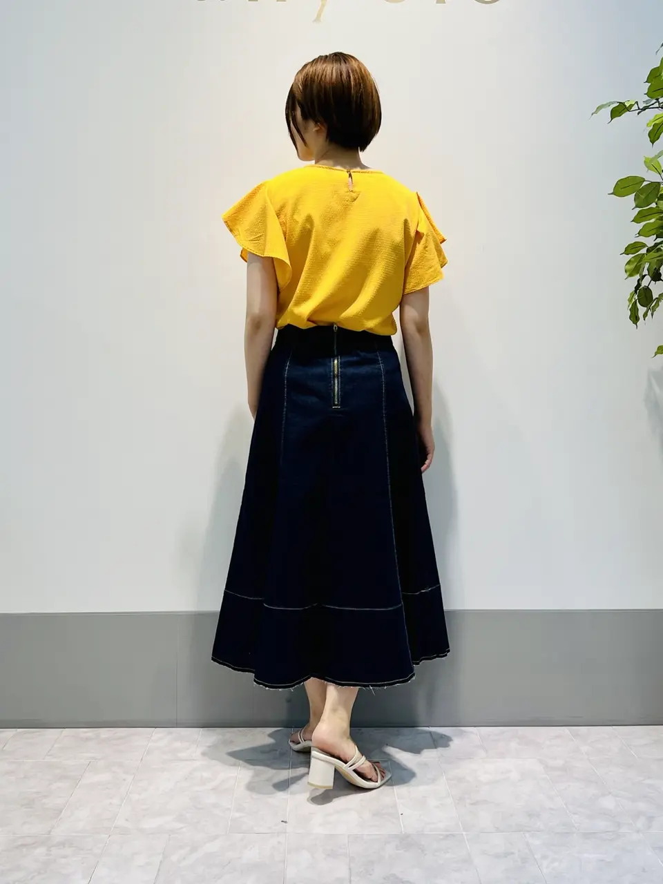 組曲 岡本 コーディネート画像