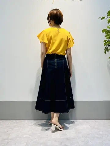 組曲 岡本 コーディネート画像