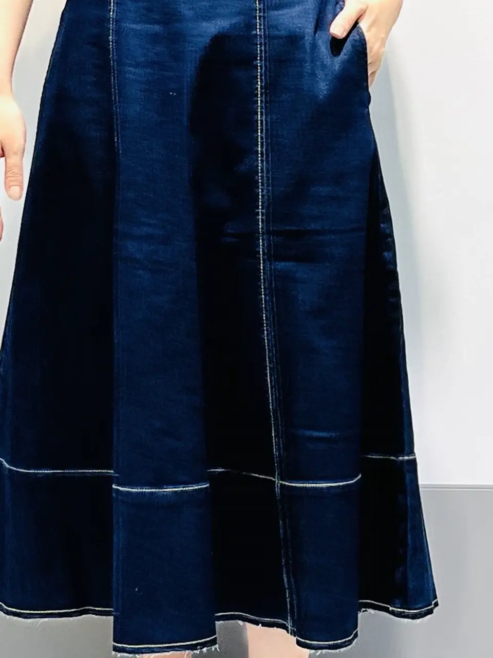 組曲 岡本 コーディネート画像