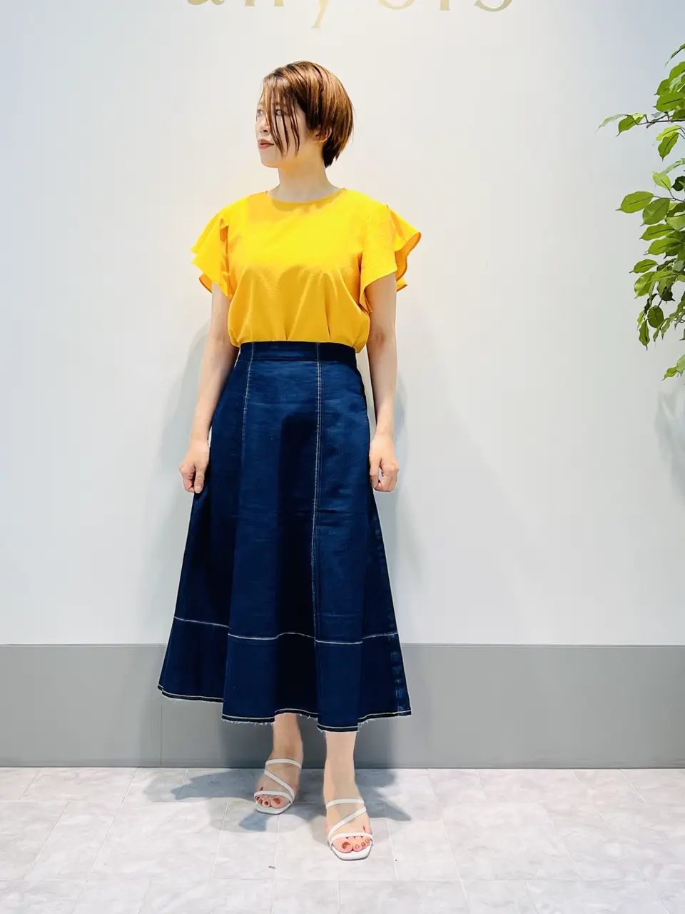 組曲 岡本 コーディネート画像