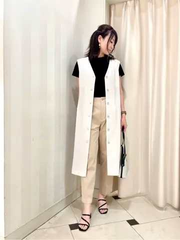 組曲 金井 コーディネート画像