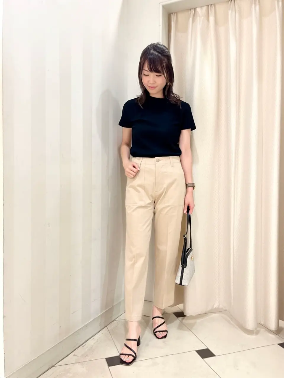 組曲 金井 コーディネート画像