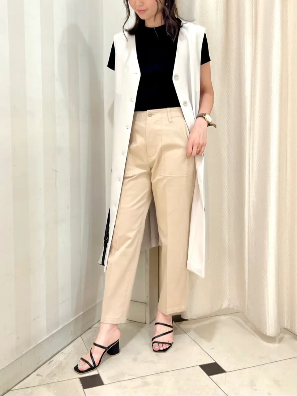 組曲 金井 コーディネート画像