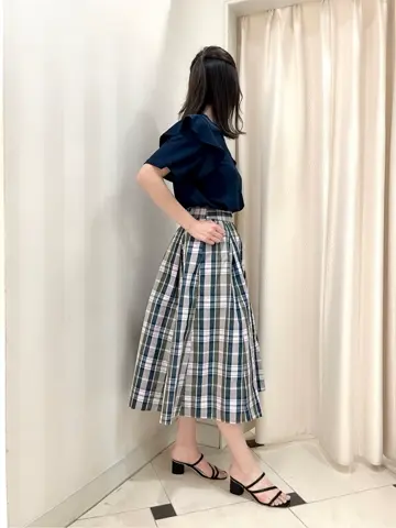 組曲 金井 コーディネート画像