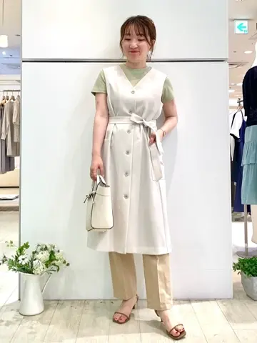 組曲 石井 コーディネート画像