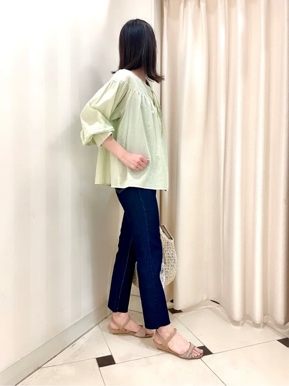 組曲 金井 コーディネート画像