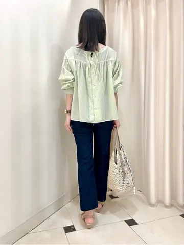 組曲 金井 コーディネート画像