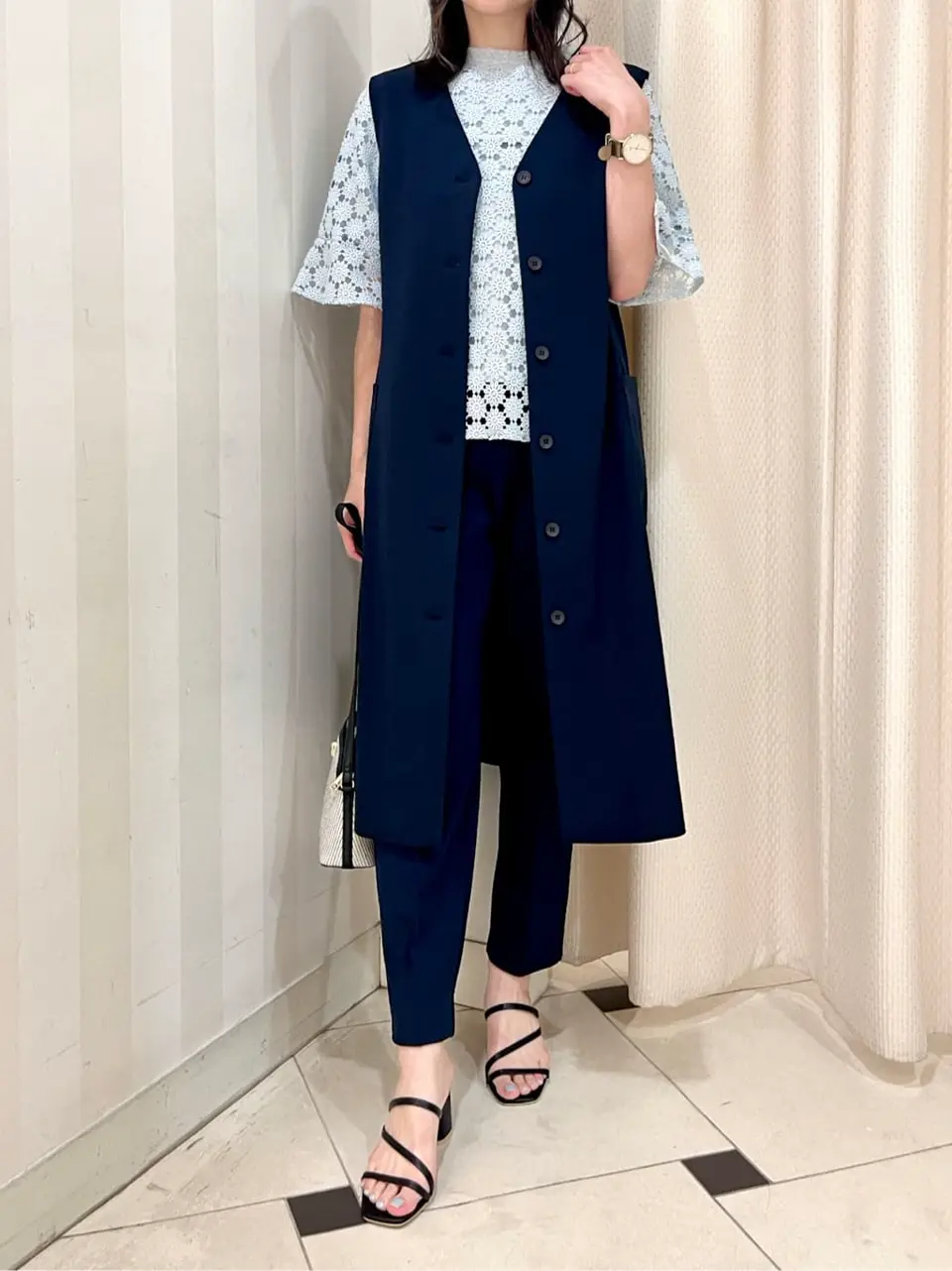 組曲 金井 コーディネート画像