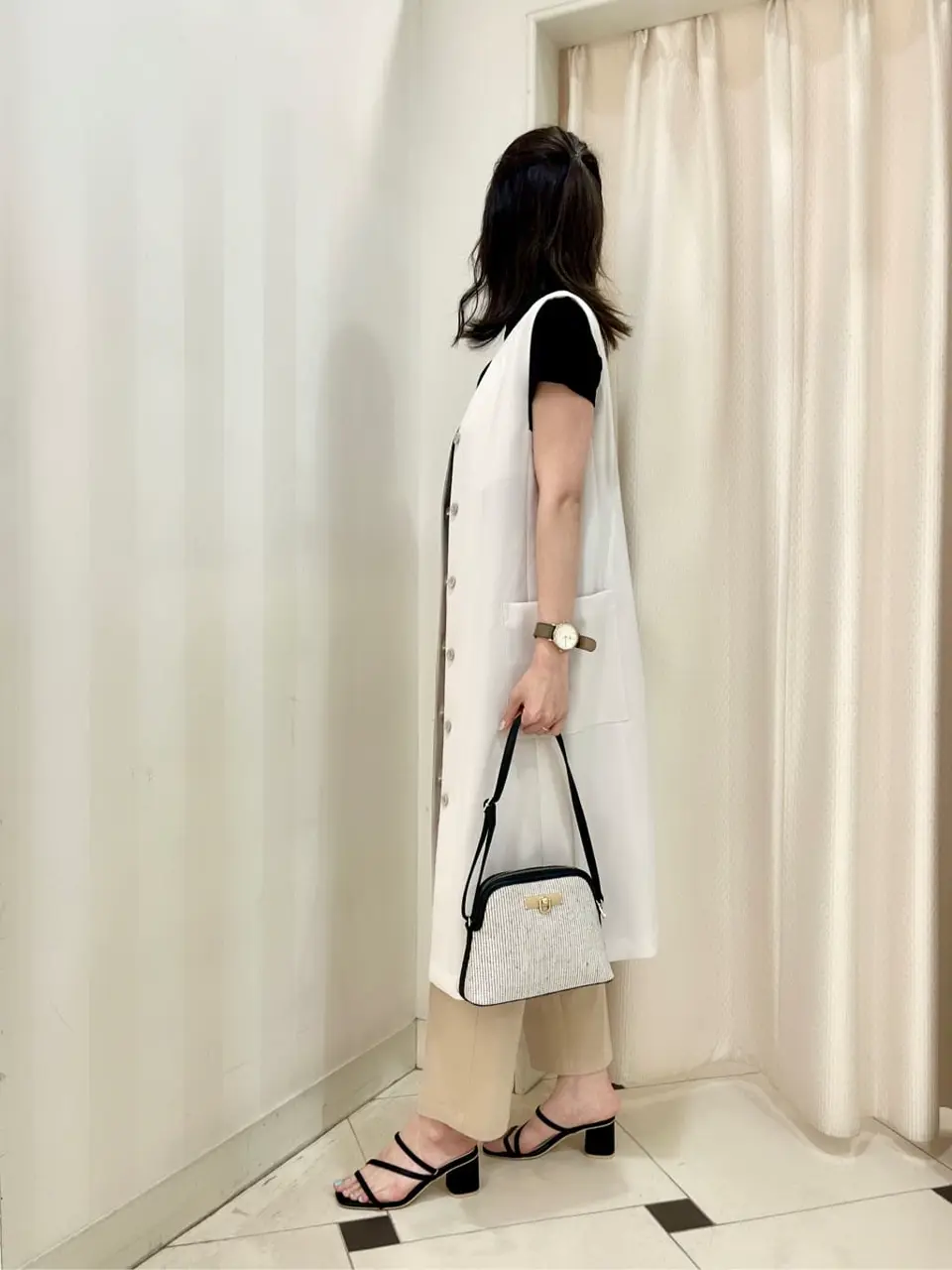 組曲 金井 コーディネート画像