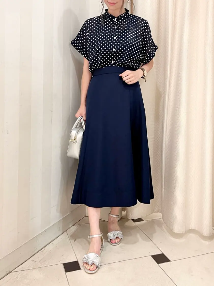 組曲 金井 コーディネート画像