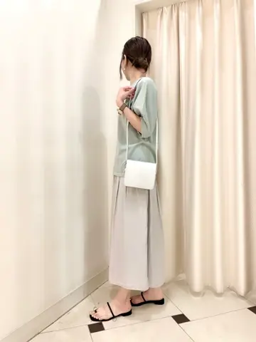 組曲 金井 コーディネート画像