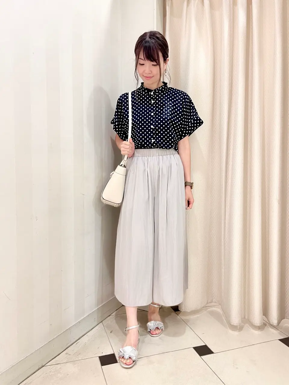 組曲 金井 コーディネート画像