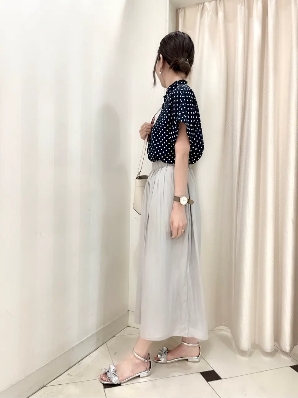 組曲 金井 コーディネート画像