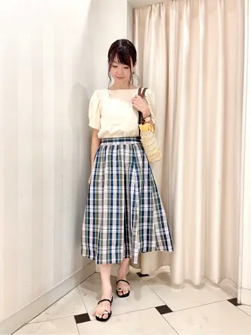 組曲 金井 コーディネート画像