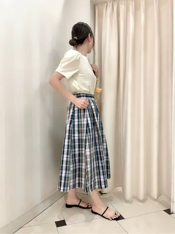 組曲 金井 コーディネート画像