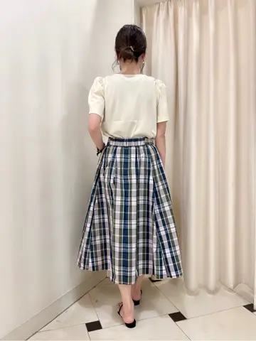 組曲 金井 コーディネート画像