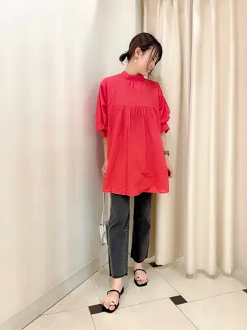 組曲 金井 コーディネート画像