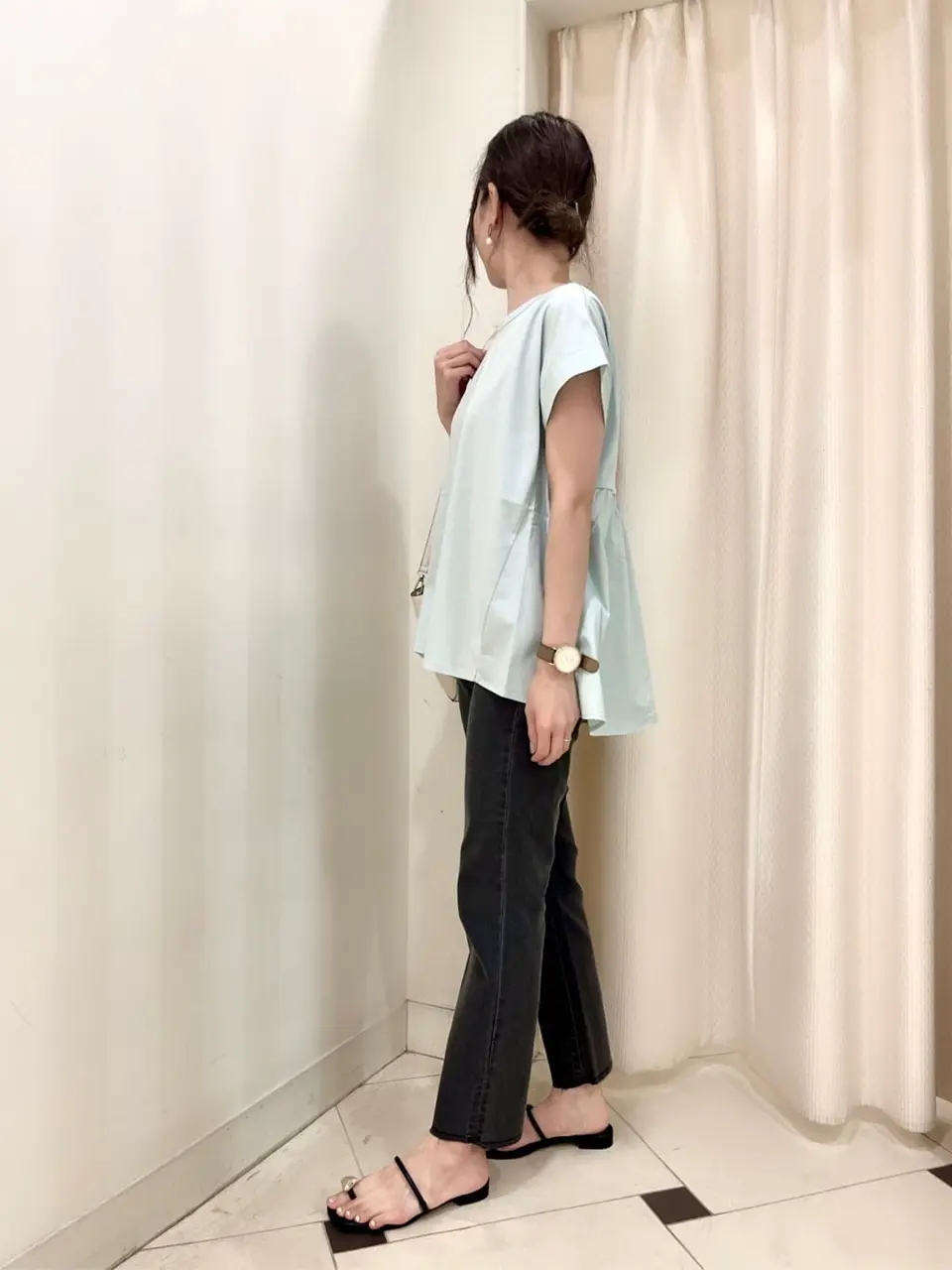 組曲 金井 コーディネート画像