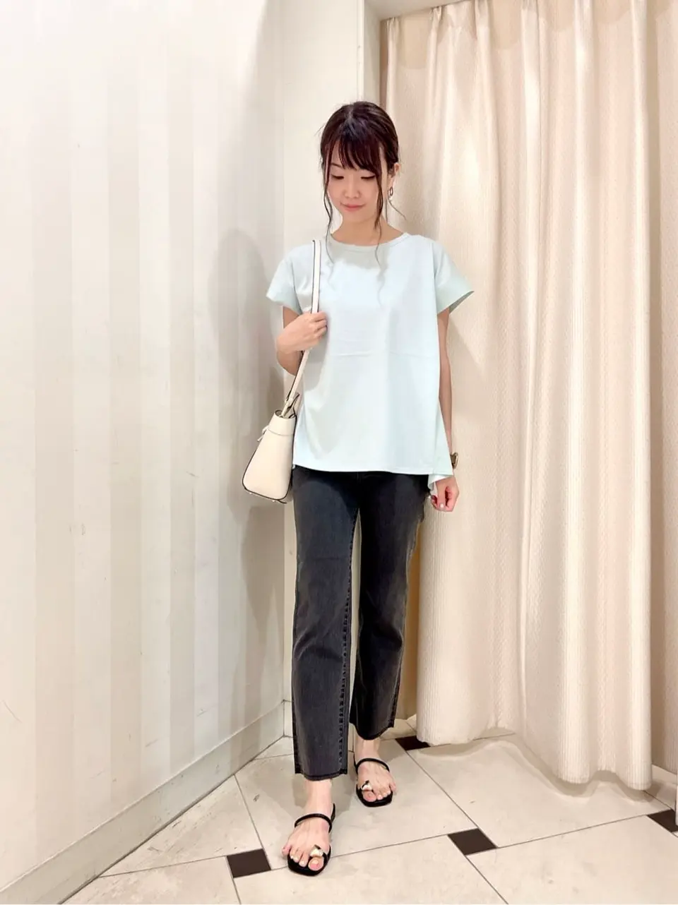 組曲 金井 コーディネート画像