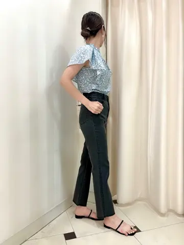 組曲 金井 コーディネート画像