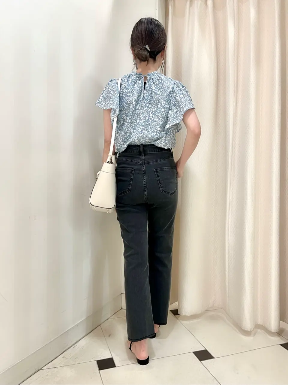 組曲 金井 コーディネート画像