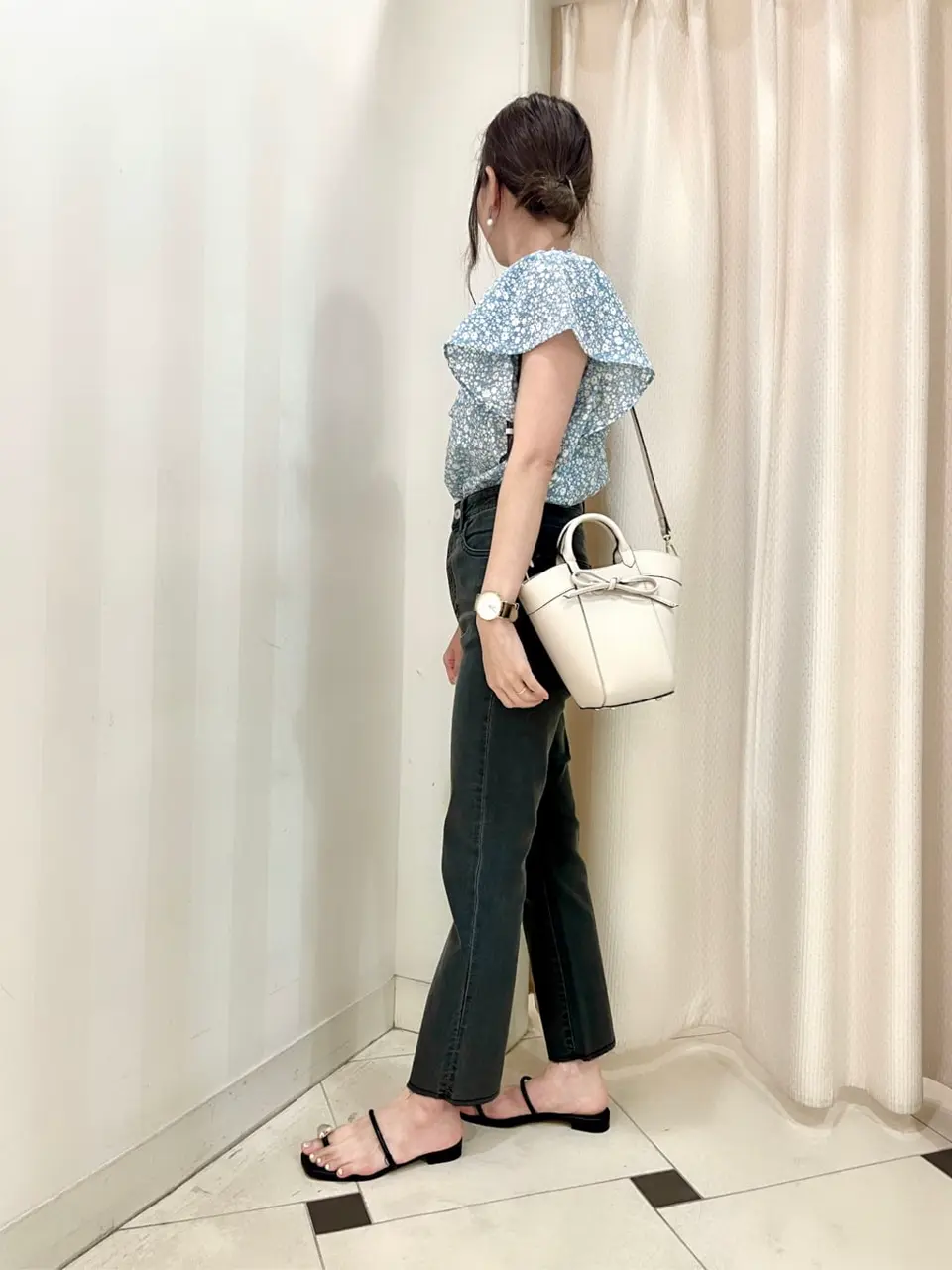 組曲 金井 コーディネート画像