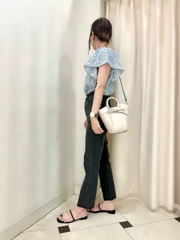 組曲 金井 コーディネート画像