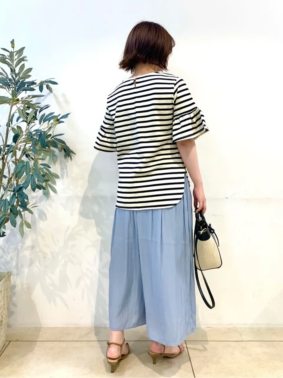 組曲 石井 コーディネート画像