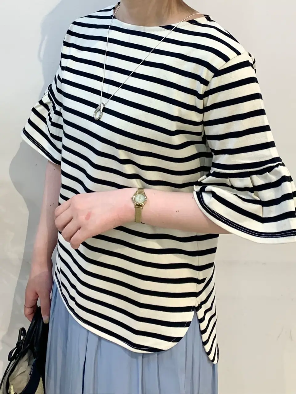 組曲 石井 コーディネート画像