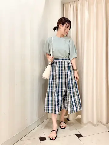 組曲 金井 コーディネート画像