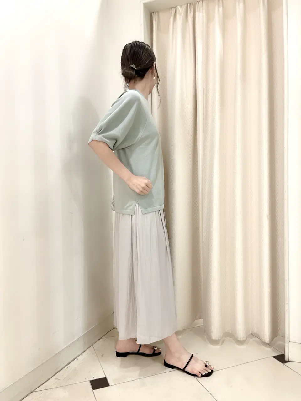 組曲 金井 コーディネート画像