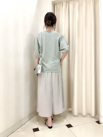 組曲 金井 コーディネート画像