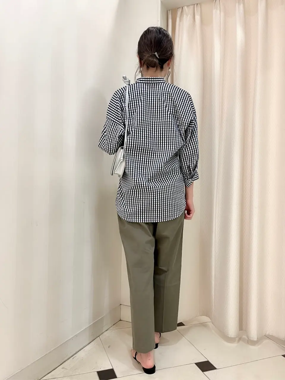 組曲 金井 コーディネート画像