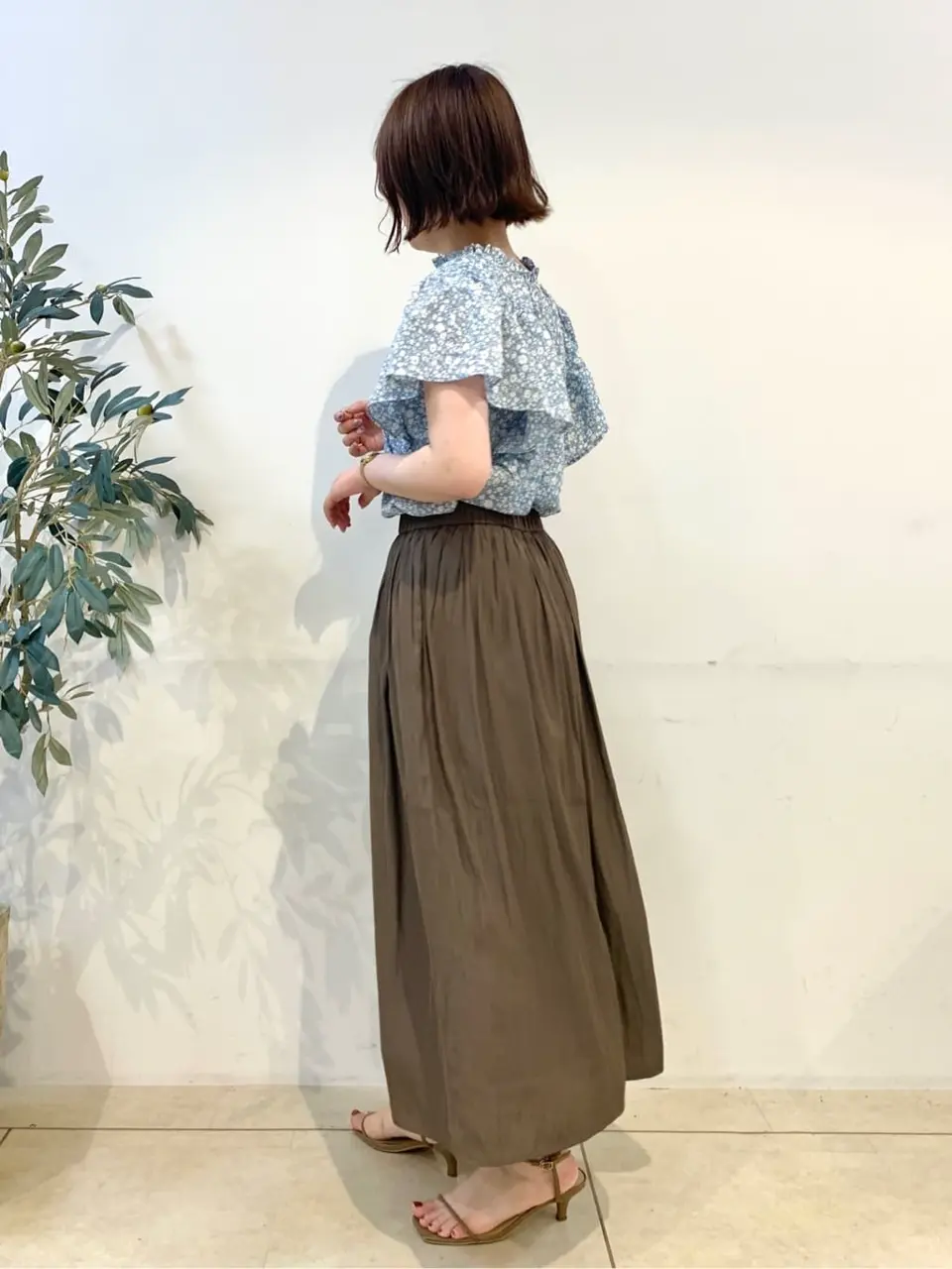 組曲 石井 コーディネート画像