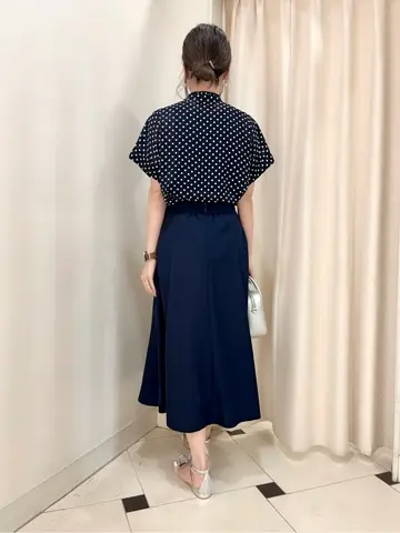 組曲 金井 コーディネート画像