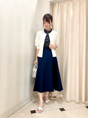 組曲 金井 コーディネート画像