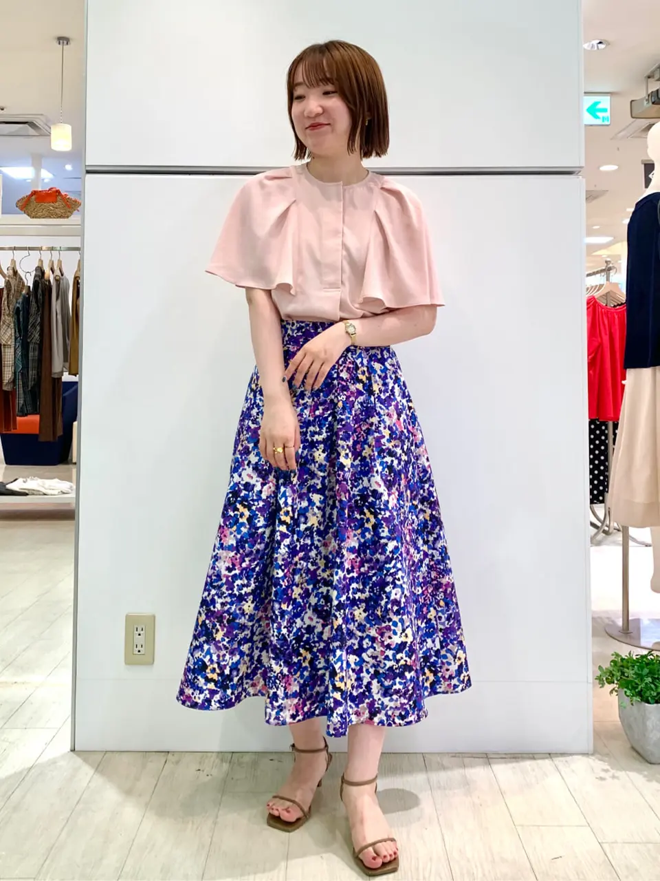 組曲 石井 コーディネート画像