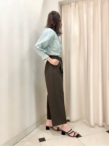 組曲 金井 コーディネート画像