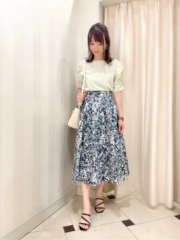 組曲 金井 コーディネート画像