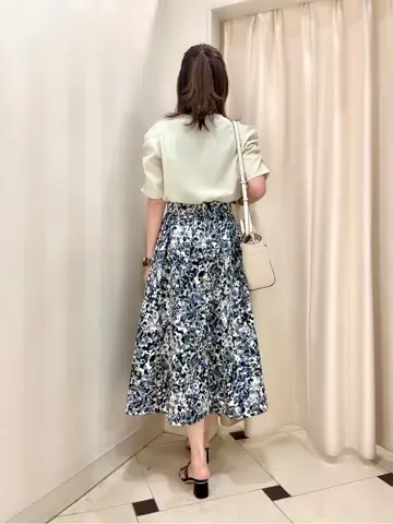 組曲 金井 コーディネート画像