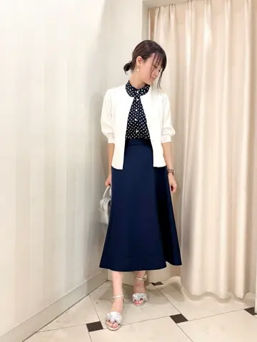 組曲 金井 コーディネート画像